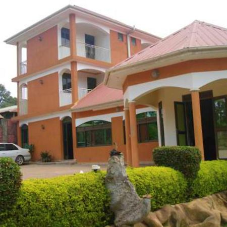 Rays Hotel Mbarara Bagian luar foto