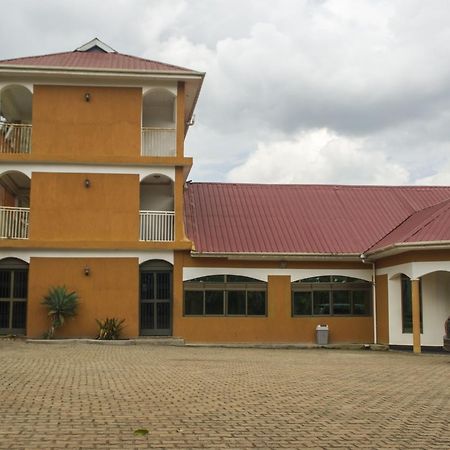 Rays Hotel Mbarara Bagian luar foto
