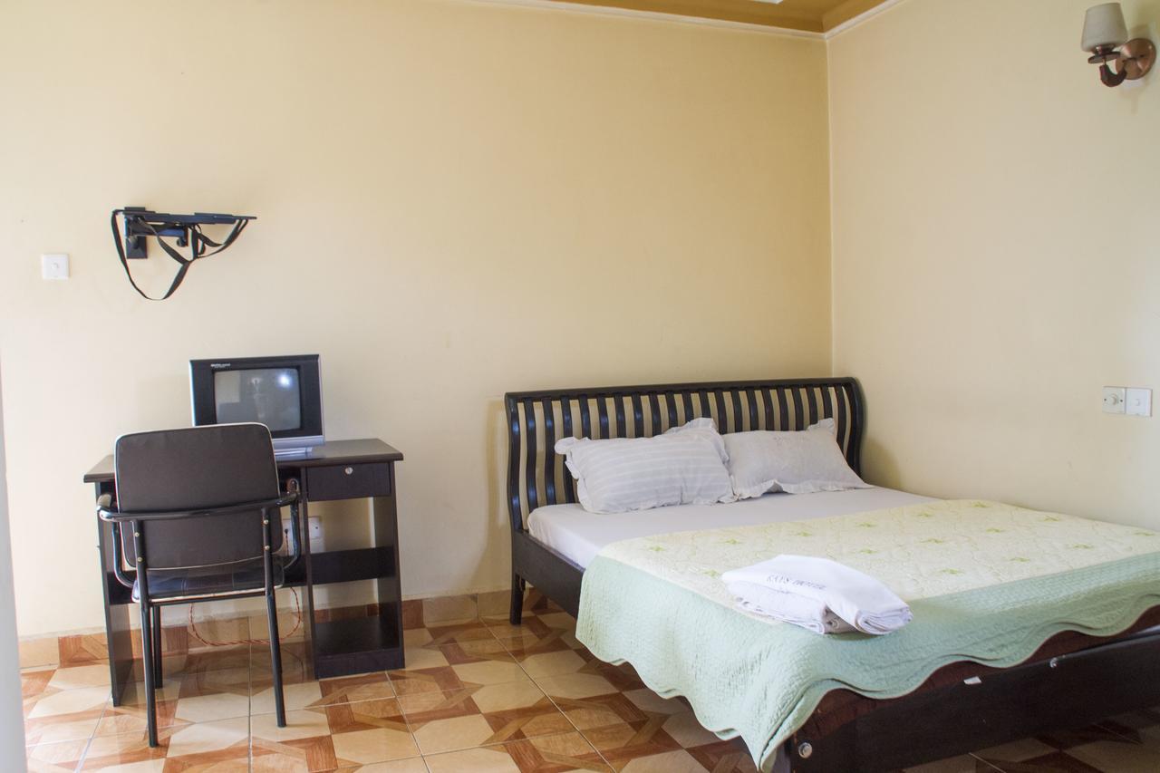 Rays Hotel Mbarara Bagian luar foto