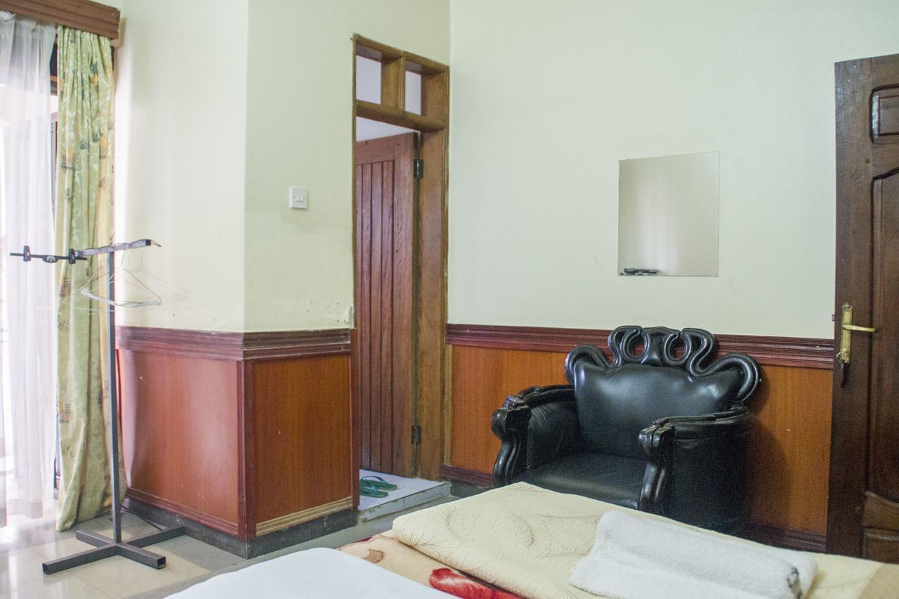 Rays Hotel Mbarara Bagian luar foto